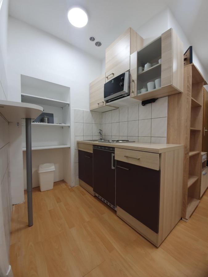 Railway Station City Modern Apartment Maribor Ngoại thất bức ảnh